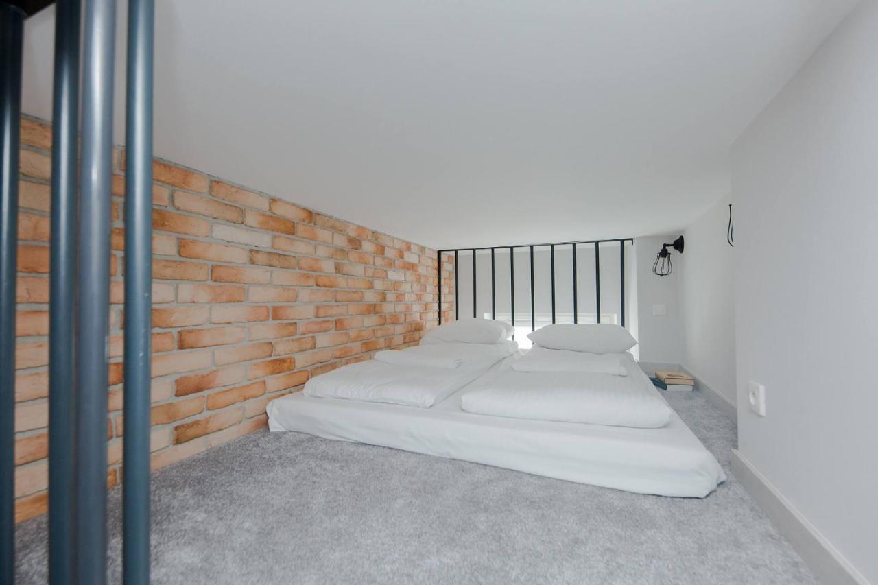 4 Eco Apart Chateau Jagiellonska 22 Warszawa Old Town 외부 사진